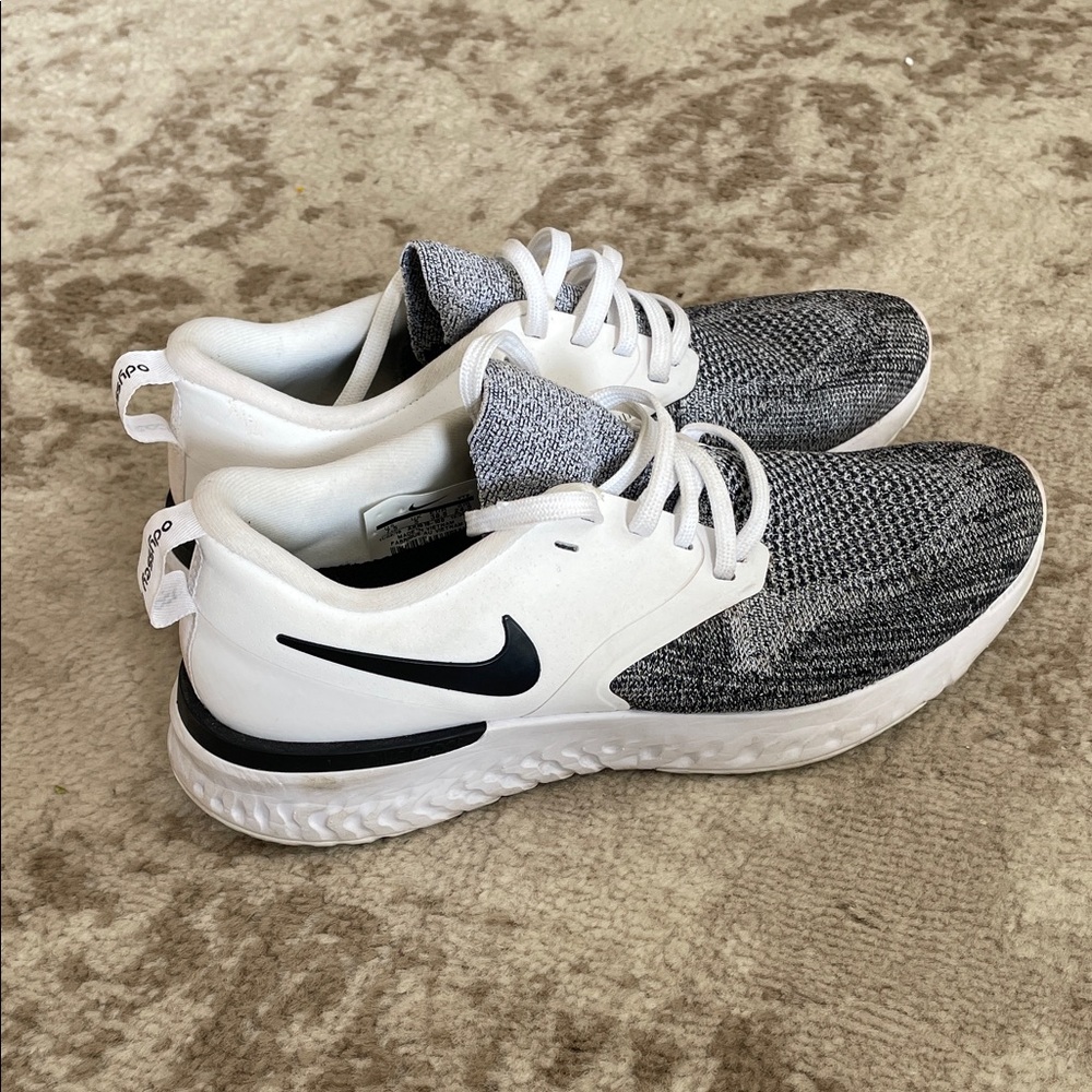 Nike Black and White Running Shoes
